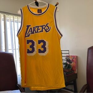 Vintage Lakers Kareem Abdul-Jabbar #33 Jersey Men’s XL Yellow Links Marketing